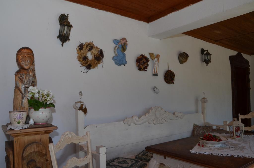Dworek Sw.Antoniego Slawutowo Dış mekan fotoğraf